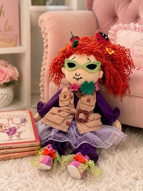 Retired Madame Alexander Fancy Nancy Explorer Plush Doll 18”